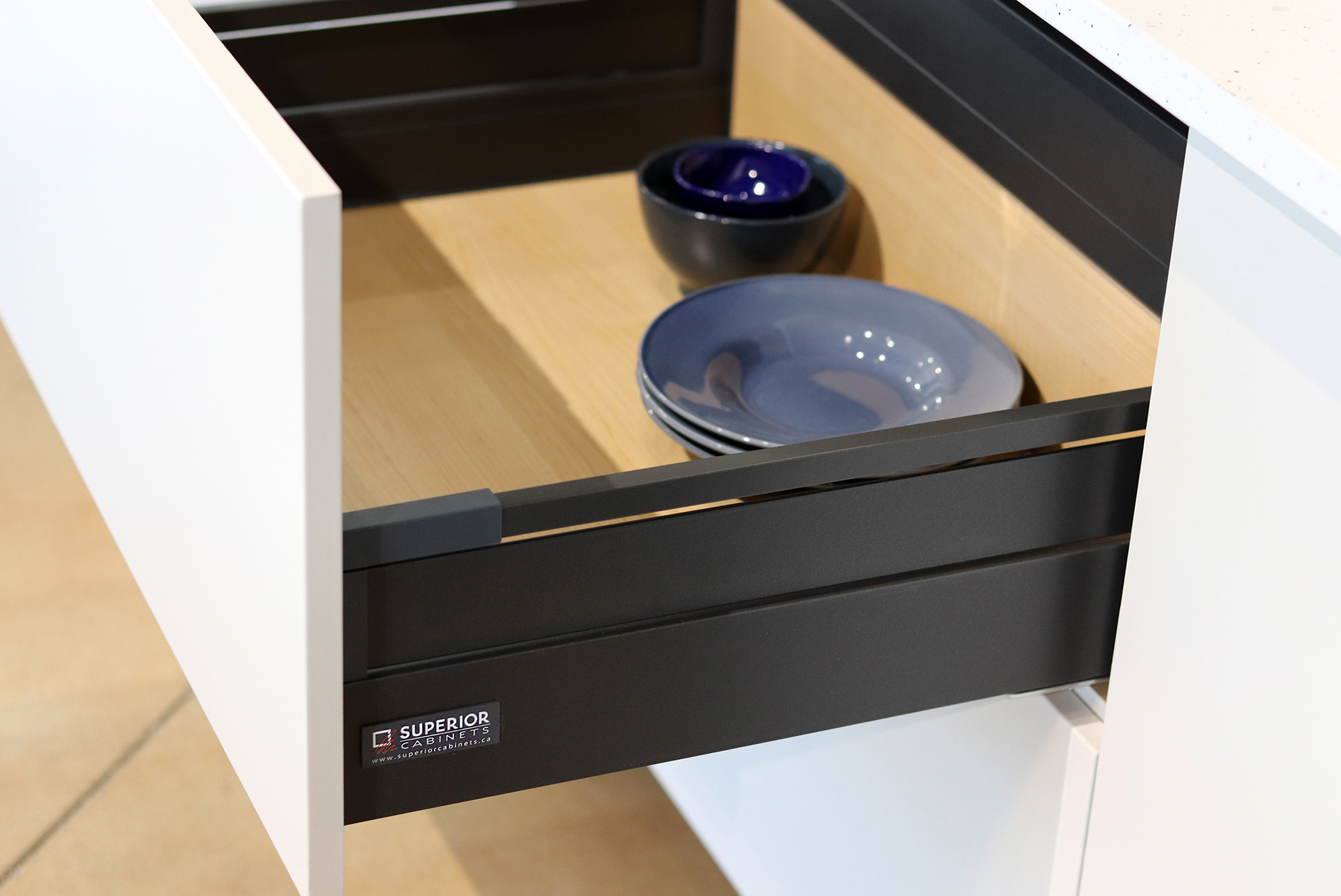 <h1>PINNACLE DRAWER SYSTEM WITH SOFTCLOSE</h1>
